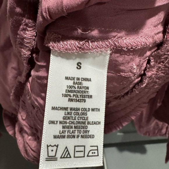 NWT Aeropostale embroidered blouse - Picture 3 of 8